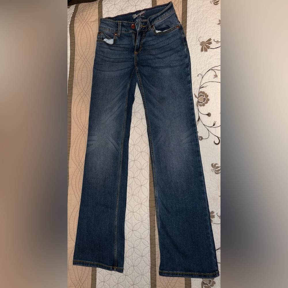 Ladies Wrangler Jeans 1/2 x 34